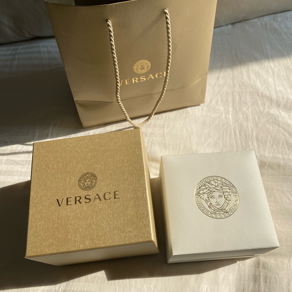 Versace Palazzo Empire black gold Stainless Steel Men's Watch NEW - Picture 3 of 12